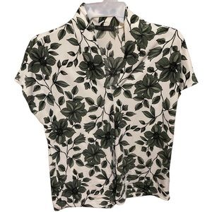 (3FOR$35) Suzy shier floral blouse